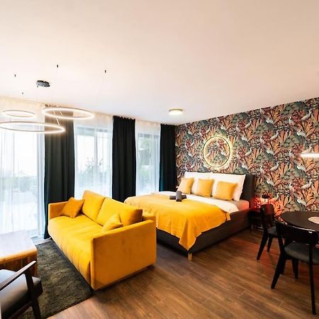 Gold Garden Terrace Apartment Brno Exteriör bild
